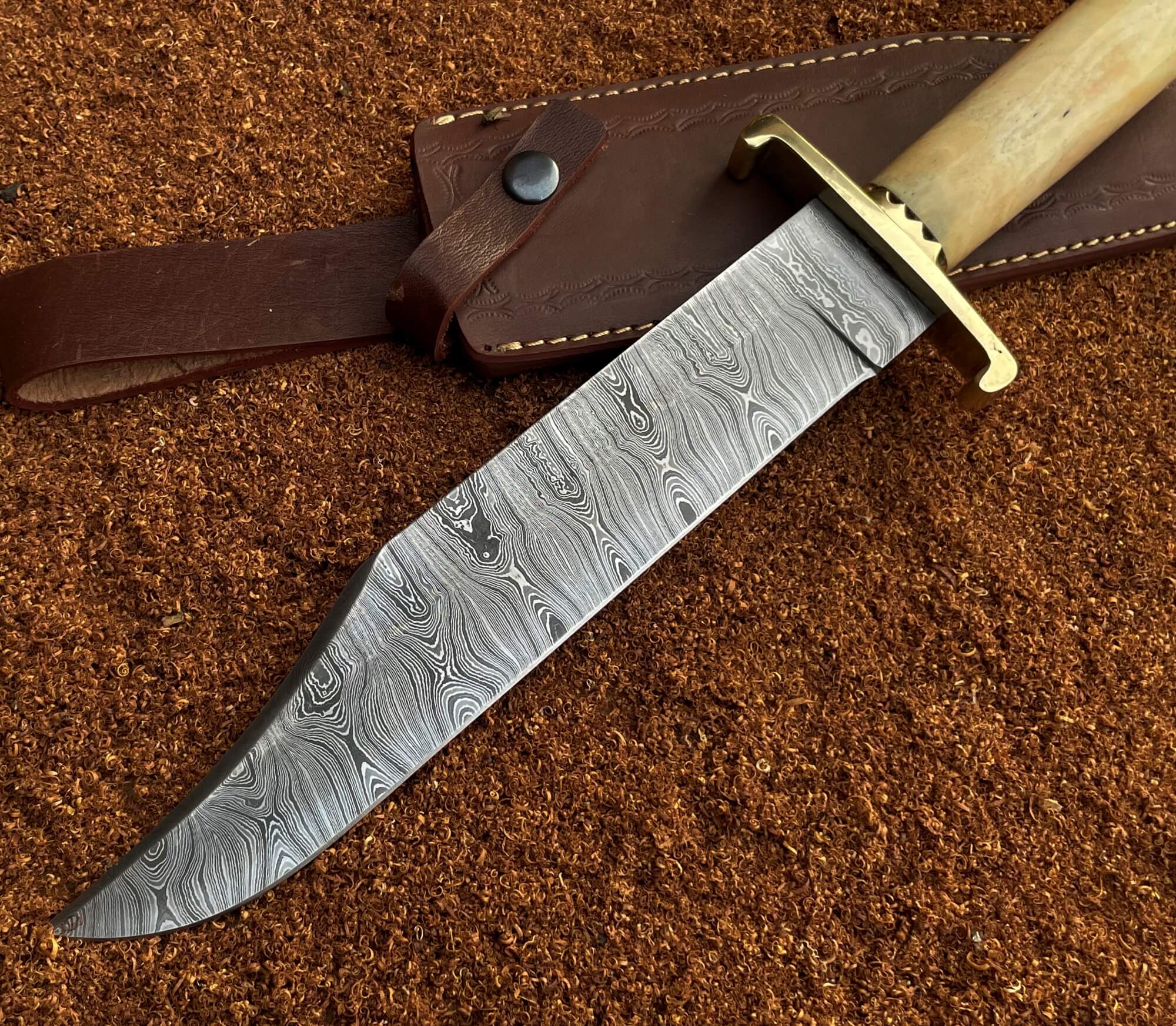 Damascus Steel Clip Point Bowie Knife Custom Made Hand Best