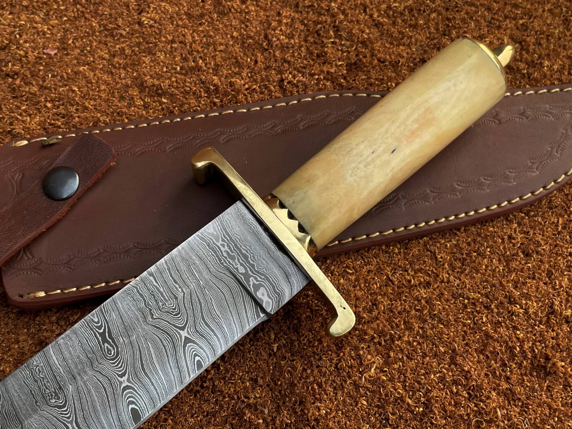 Damascus Steel Clip Point Bowie Knife Custom Made Hand Best